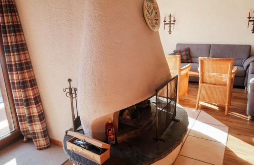 Saint-Pierre-de-Clages Apartment | Apartment Bouleaux I4 by Interhome