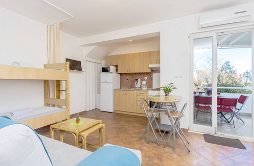 Srima Apartment | Apartment Branka (48011-A1) - Srima (Vodice)