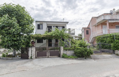 Podglavica Apartment | Apartment Brnabic (57461-A1) - Rogoznica
