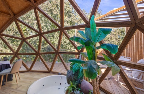 Canyelles Apartment | Apartment 'Bubble Suites' with Mountain View, Wi-Fi and Air Conditioning