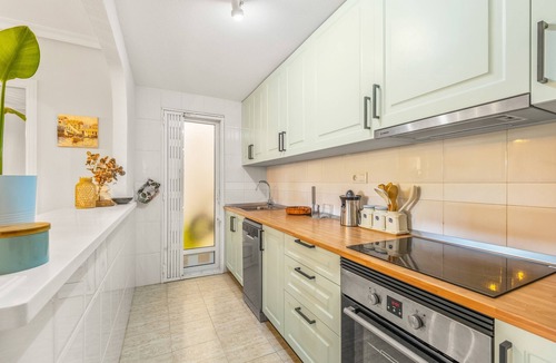 La Florida Apartment | Apartment 'Bugenwilla Orihuela Costa' with Shared Pool, Wi-Fi and Air Conditioning