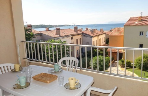 Le Brusc Apartment | Apartment by Interhome