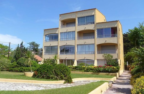 Le Brusc Apartment | Apartment by Interhome