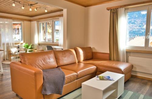 Oberried am Brienzersee Apartment | Apartment by Lake Brienz with lake view