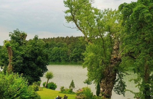Grebin Apartment | Apartment by private lake in Holstein Switzerland