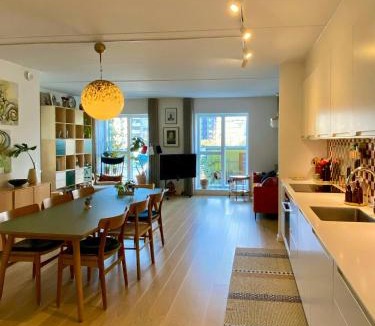 Sydhavnen Apartment | Apartment By The Canal In Sydhavn