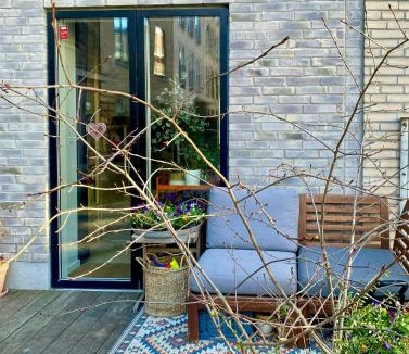 Sydhavnen Apartment | Apartment By The Canal In Sydhavn