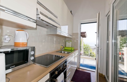 Donje Selo Apartment | Apartment By the sea (45081-A1) - Donja Krušica