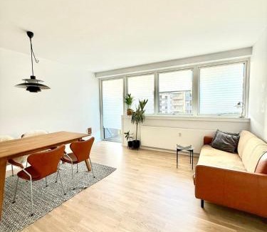Copenhagen City Centre Apartment | Apartment by the Lakes in Copenhagen