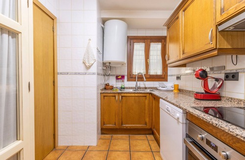 Sort Apartment | Apartment 'Cambuleta En La Bastida' with Mountain Views, Balcony & Wi-Fi