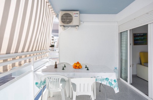Daimuz Apartment | Apartment 'Ca Llaurí' with Sea View, Wi-Fi and Air Conditioning