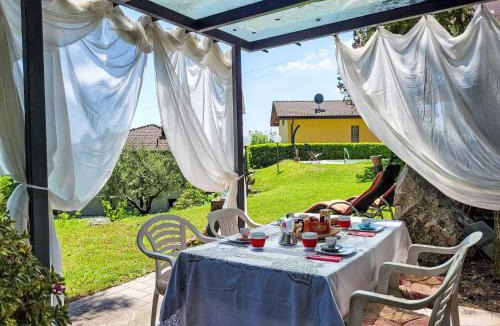 Besazio Apartment | Apartment Ca`Sotselva by Interhome