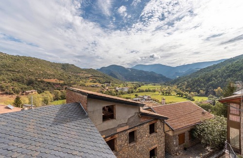 Noves de Segre Apartment | Apartment 'Cal Paleta' with Wi-Fi