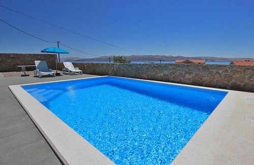 Cesarica Apartment | Apartment Camelia with pool and sea view