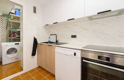 El Albir Apartment | Apartment 'Capitolio 1g' with Mountain Views, Wi-Fi and Air Conditioning