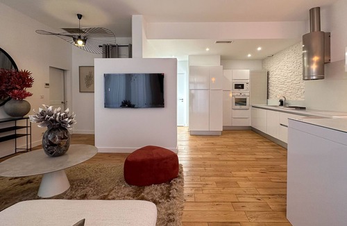 Boujan-sur-Libron Apartment | Apartment - Casa Django - Béziers
