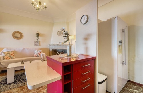 Cala Apartment | Apartment 'Casa Blanca' with Sea Views and Wi-Fi