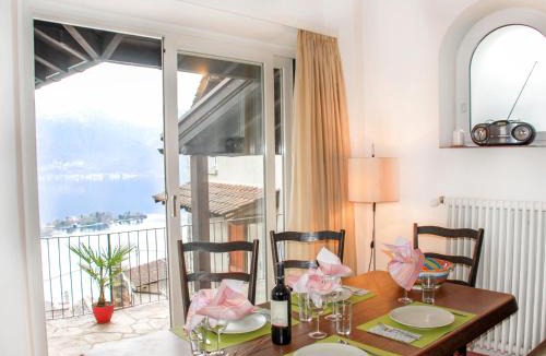 Ronco sopra Ascona Apartment | Apartment Casa Eduardo Apt-2 by Interhome