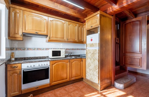 Arriondas Apartment | Apartment 'Casa Collado Sto Tomas 2' with Mountain Views and Shared Terrace