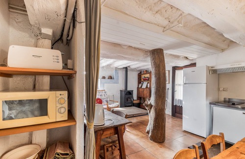 Castelltercol Apartment | Apartment 'Casa Cueva De Piedra' with Mountain View, Shared Pool and Wi-Fi