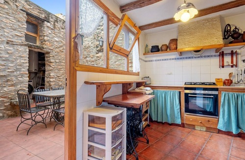 Masdenverge House | Apartment 'Casa Elisa' with Private Terrace, Wi-Fi and Air Conditioning