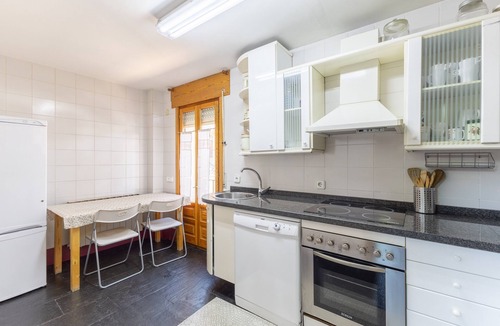 La Matilla House | Apartment 'Casa Rural Cantueso 1' with Mountain View, Private Terrace and Wi-Fi