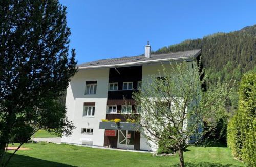 Reckingen Apartment | Apartment Casa Yolanda 1- OG Süd by Interhome
