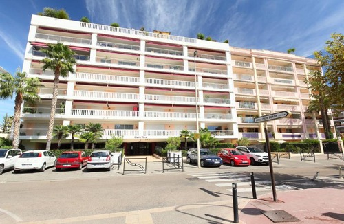 Pointe Croisette Apartment | Apartment Casta Diva-6 by Interhome