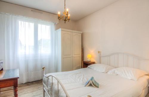 Deauville City Centre Apartment | Apartment Castel Guermante by Interhome