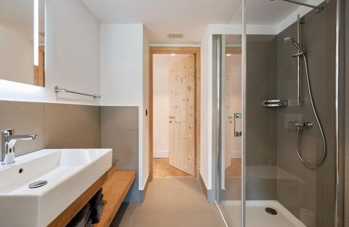 Acletta Apartment | Apartment Catrina 2-Zimmer Standard Apartment by Interhome