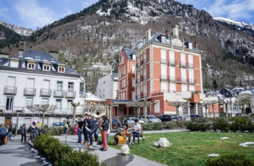 Cauterets Apartment | Apartment Cauterets, 2 bedrooms, 5 persons