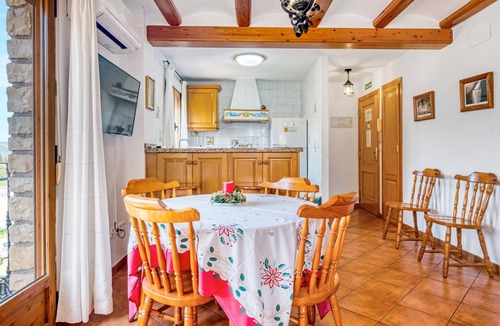 Orba Apartment | Apartment 'Cavall Vert' with Mountain View, Wi-Fi and Air Conditioning