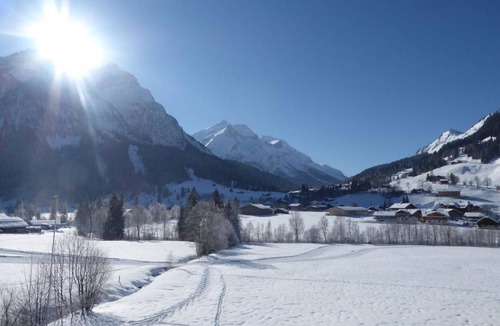 Gsteig Apartment | Apartment ∙ 3 bedrooms ∙ 5 guests