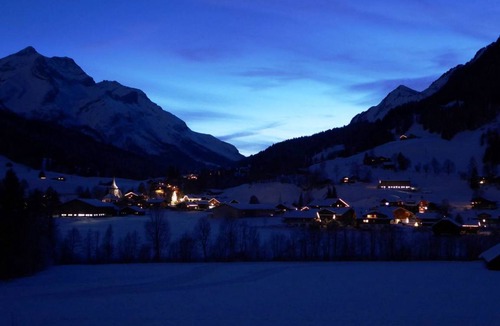 Gsteig Apartment | Apartment ∙ 3 bedrooms ∙ 5 guests