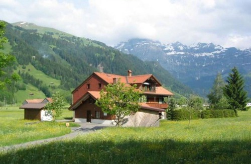 Lenk Apartment | Apartment ∙ 2 bedrooms ∙ 5 guests