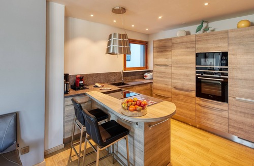 Les Carroz-d'Araches Apartment | Apartment chalet at the foot of the slopes in the mountains - ski in/off