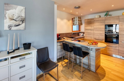 Les Carroz-d'Araches Apartment | Apartment chalet at the foot of the slopes in the mountains - ski in/off