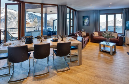 Les Carroz-d'Araches Apartment | Apartment chalet at the foot of the slopes in the mountains - ski in/off