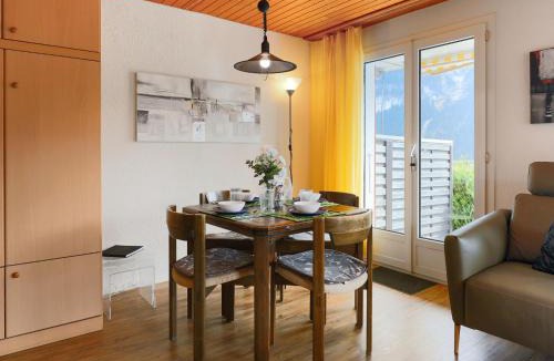 Grindelwald Apartment | Apartment Chalet Albi-2 by Interhome