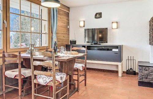 Vers L'Eglise Apartment | Apartment Chalet l'Aube by Interhome