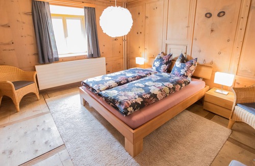 Val Muestair Apartment | Apartment Chasa Turettas Fuldera first floor