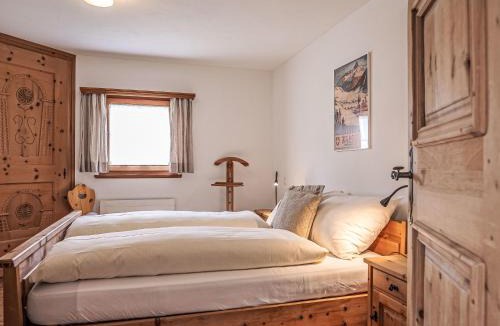 Zuoz Apartment | Apartment Chesa Mezzaun by Interhome