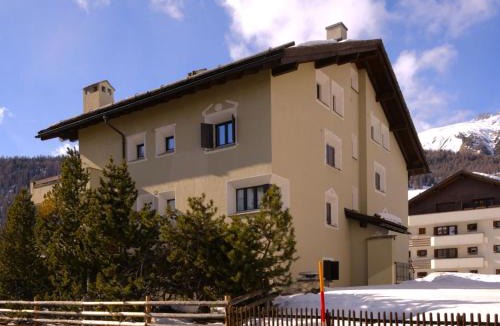 Celerina-Schlarigna Apartment | Apartment Chesa Stè 8 by Interhome