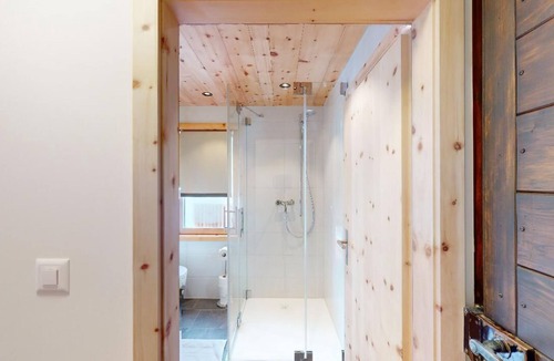 Pontresina Apartment | Apartment Chesetta - Newly Renovated Studio in a Quiet Location in Pontresina