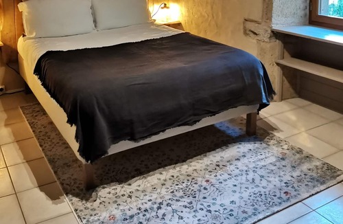 Villeneuve d'Aveyron Apartment | Apartment Chez Marcelle