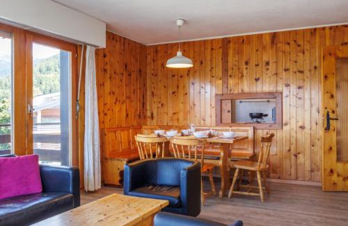 Saint-Pierre-de-Clages Apartment | Apartment Christiania I F6 by Interhome