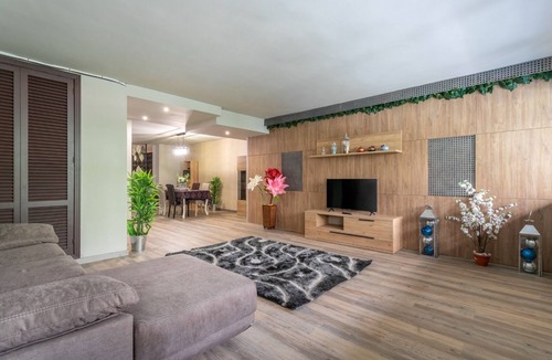 Ensanche Diputacion Apartment | Apartment City Loft with Wi-Fi & A/C