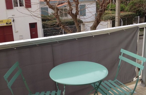 Arcachon Apartment | APARTMENT CLASS 3 STAR APARTMENT. TOWN CENTER AND BEACH ON FOOT