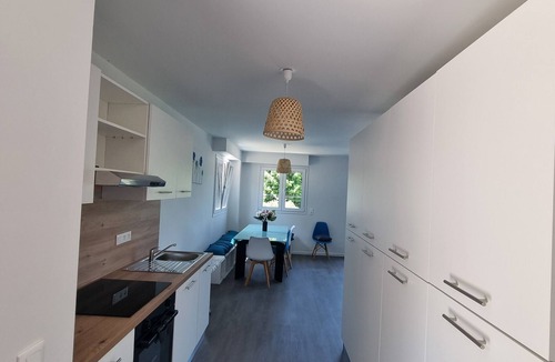 Aix-les-Bains Apartment | Apartment-Classic-Ensuite with Shower-Appartement T5 Bât. B