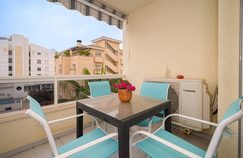 El Albir Apartment | Apartment Coliseo Spaniahome with Balcony, Shared Pool & Wi-Fi